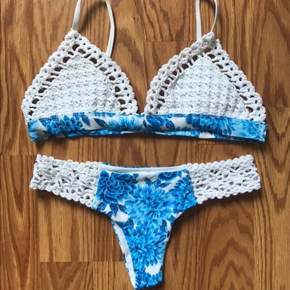 Frankie's Bikinis Other - NWOT Frankies Bikinis Blue Dahlia Crochet Bikini S